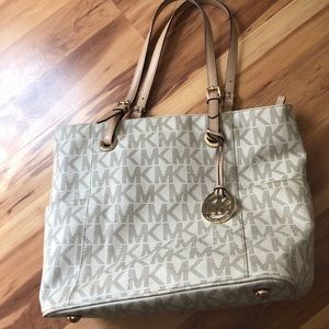 Michael Kors Tote